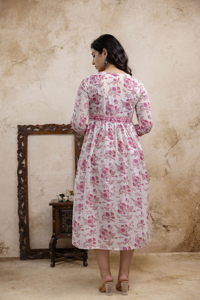 Vestido Midi Blanco y Rosa para Mujer, Diseño de Diseñador, con Cuello en V, Botones de Encaje, Mangas y Detalle de Ribete, Elegante, Casual y a la Moda - Product Image 4