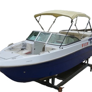 Bateau sportif demi-cabine de style nouveau pour 6 passagers - Product Image 1