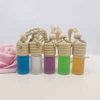 Vente en gros de flacons de parfum pour voiture vides de 10 ml, diffuseurs d'air frais, flacons givrés suspendus avec bouchon à vis en bois