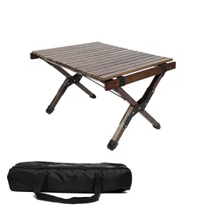 낮은 고도 옥외/실내 식탁 다기능 저장 선반을 위한 휴대용 접히는 나무로 되는 여행 야영 테이블