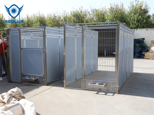 Kandang Anjing Klasik Luar Ruangan dengan Atap, Kandang Anjing Besar Berbunyi Rendah dan Baki Plastik - Product Image 5