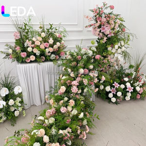 Arche de fleurs artificielles colorées LEDA pour décorations de mariage - Product Image 2