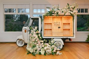 2026 Street Sale Philippines Food Tricycle Pizza Truck Mobile Kitchen Ape Ice Cream Hot Dog Beer Bar Food Cart Hoshine - Product Image 3