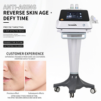 Dernier appareil de beauté de bureau non invasif avec technologie de type marteau froid-chaud pour le soin de la peau anti-rides du visage