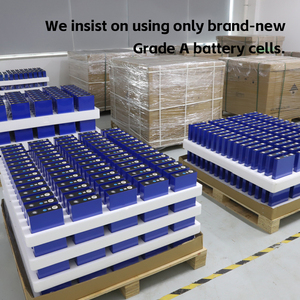 中国工場製 CE認証 リチウム電池 24V 25.6V 100Ah 2.56kWh ディープサイクル LiFePO4 バッテリー CAN/RS485 Bluetooth搭載 床洗浄機用 - Product Image 4