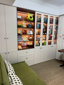Librería Personalizada Elegante y Espaciosa con Iluminación LED y Puertas de Vidrio, Duradera y de Fácil Instalación para el Hogar Moderno, Oficina y Sala de Estar - Product Image 5