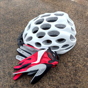 Casque de vélo de <span class=keywords><strong>montagne</strong></span> ultra léger pour hommes et femmes IRONDOENKY OEM - Product Image 2