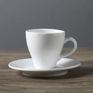 Sıcak satış porselen Espresso Cappuccino kahve toplu çin çay fincanı çay bardağı ve altlık seramik setleri