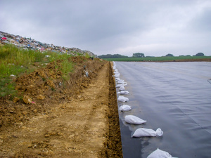 Geomembrana EPDM Anti-UV de 0,2-2,5mm, Membrana Geotécnica Anti-Infiltração para Isolamento de Campo de Lixiviação - Product Image 2