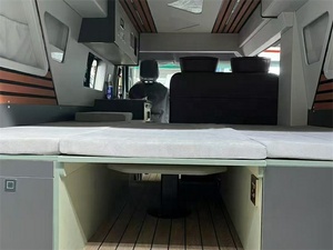 2025 estándar de lujo caravana <span class=keywords><strong>Camper</strong></span> remolques 4-6 personas Metal aluminio Rv <span class=keywords><strong>Camper</strong></span> Van para la venta - Product Image 4