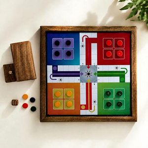 Jeu de société Ludo en bois pour 4 joueurs, jeu de stratégie familial classique avec des pions colorés, des dés et une boîte de rangement - Product Image 2