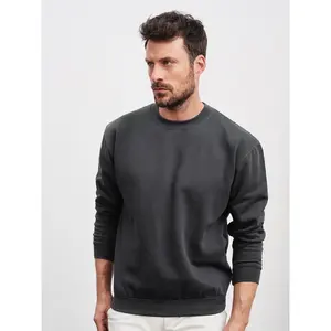 Sweat-shirt rond épais, merchandising personnalisé - Product Image 1