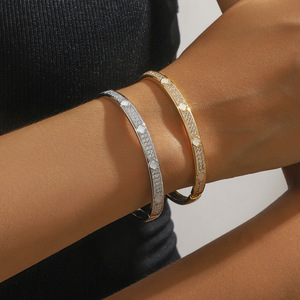 Pulsera Kaga Starry Sky con microincrustaciones de oro y plata, brazalete de moda para mujer, joyería de aniversario - Product Image 1