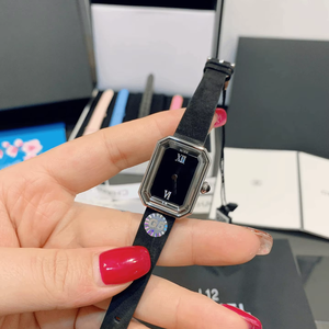 Relojes de Cuarzo para Mujer CC, Elegantes y Minimalistas, con Caja Cuadrada de Diamantes de Lujo, Regalo Perfecto para Mujer de Negocios, Movimiento Ronda, Puntero - Product Image 1