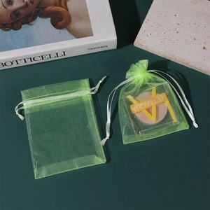 Pochette en <span class=keywords><strong>organza</strong></span> personnalisée avec logo, sac à savon en cristal, pochette cosmétique en polyester avec cordon de serrage, sac de rangement pour bijoux, pour cadeau et <span class=keywords><strong>parfum</strong></span> - Product Image 2