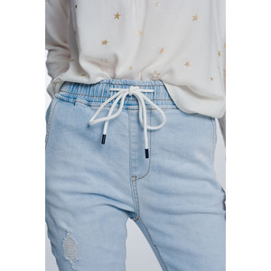 Jeans Jogger en Lavado Claro - Product Image 2