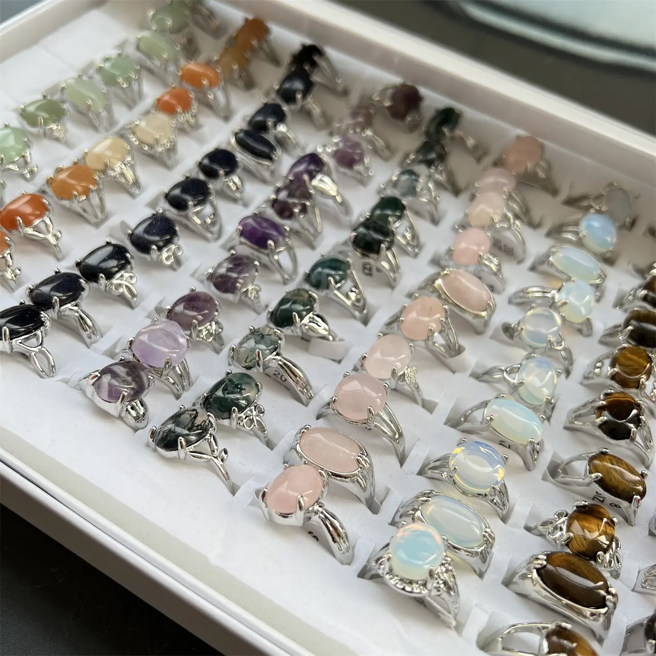 Natural Stone Ring Crystal Semi-Precious Different Sizes Crystal Quartz Rings Jewelry For Gift