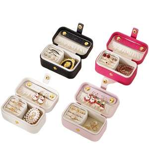 Mini boîte à bijoux multifonctionnelle, boîte de rangement pour bijoux, boîte à bijoux en cuir PU imperméable, personnalisable, support pour la vente en gros - Product Image 1