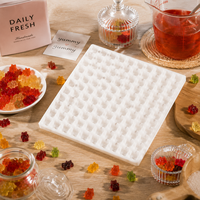 Moule en silicone platine 5 ml en forme d'ours pour motifs estampés variés personnalisés, idéal pour la fabrication de bonbons, savons, résines et bougies DIY