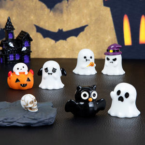 Venta al por mayor de dijes de resina de animales de Halloween, pintados a mano, con diseño de búho fantasma místico y aburrido, estilo Whimsigoth, en miniatura, para moda B2B de Halloween - Product Image 4