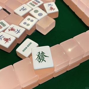 Jeu de <span class=keywords><strong>Mahjong</strong></span> Moderne Artisanal 144 Tuiles en Acrylique Rose Rouge Gelée, Portable et Durable, En Stock avec Personnalisation Disponible - Product Image 4