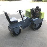 Rouleau vibratoire à double tambour de 0,8 à 1 tonne avec moteur de pompe hydraulique et roulement 70 Hz 6 kW pour la construction