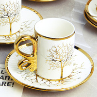 Vente en gros d'ensemble de tasses à café turques modernes tasse en céramique Arabica à bordure dorée avec soucoupe lot de 6 cadeaux promotionnels