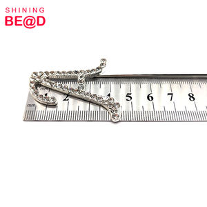 ขายส่งแฟชั่นตัวอักษรภาษาอังกฤษA-ZโลหะผสมคริสตัลR Hinestone<span class=keywords><strong>เค้ก</strong></span>Topperสําหรับงานแต่งงานวันเกิดขนมหวานตกแต่งเค้ก - Product Image 3