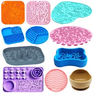 Plat de nourriture multifonctionnel en silicone pour animaux de compagnie, forme ronde 3 en 1, pour chat et chien, avec fonction de léchage lent - Product Image 6