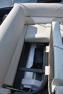 เรือโป๊ะอลูมิเนียมขนาดเล็กสั่งทำพิเศษสำหรับขายส่ง เรือปาร์ตี้พลังงานแสงอาทิตย์ขนาดเล็กสำหรับตกปลา กีฬาทางน้ำ เรือยอชท์สปอร์ตพร้อมเครื่องยนต์ติดท้ายเรือ - Product Image 4