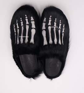 Pantoufles pour hommes personnalisées de haute qualité, en peluche, avec logo personnalisé - Product Image 1