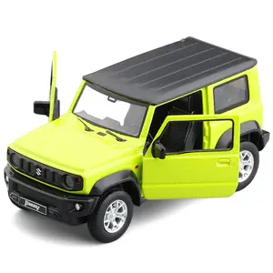 Suzuki Jimny-vehículo todoterreno con sonido y luces, modelo SUV pequeño, decoración de juguete de oficina y escritorio, juguetes fundidos, 1/26