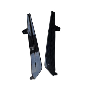 Jupes latérales en fibre de carbone style FD pour pare-chocs arrière BMW Série 5 G30 G38 2020-2023 - Product Image 1