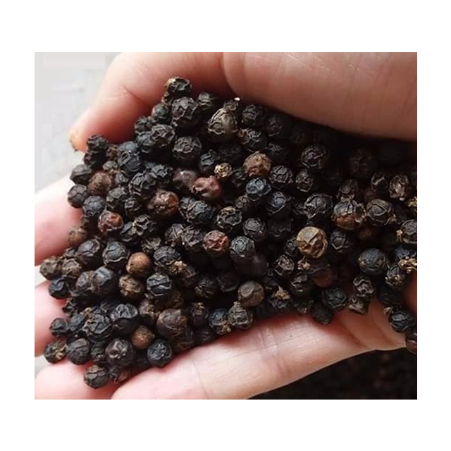 Перец черный в мешках. Bc pepper black whole. Черный перец раньше. Перец гигант черный. Черный перец рассыпанный.