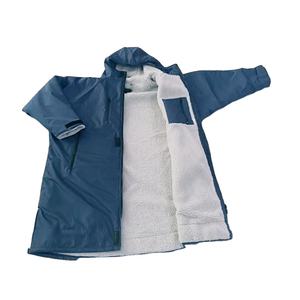 Custom Alta Qualidade de manga comprida impermeável e mais quente nadar Parka Robe <span class=keywords><strong>Surf</strong></span> Jacket velo-forrado Dry Mudança Robe - Product Image 2