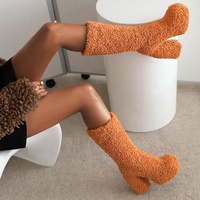 Bottes en fourrure pour femmes, chaussures d'hiver à talons compensés, bottes pour femmes et filles, chaussures en stock