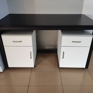 Plan de travail de laboratoire en acier laminé, structure en H, mobilier de laboratoire scolaire, design industriel - Product Image 3