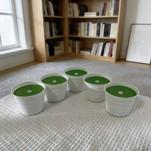 Maceta de plástico con diseño ondulado, blanca, 6 cm de altura, para plantas de jardín, para uso en interiores y exteriores. - Product Image 2