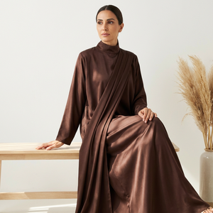 ชุดเดรสยาวมุสลิมทรงหลวมแบบพลิ้วไหว ดีไซน์เรียบหรู ดูดีมีสไตล์  สามารถปรับแต่งได้ - Product Image 1