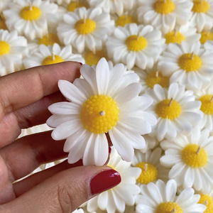 เทียนหอมรูปดอกเดซี่ 3 มิติ ทำมือจากขี้ผึ้งถั่วเหลือง ของตกแต่งงานแต่งงาน ของขวัญ ของตกแต่งบ้าน - Product Image 2