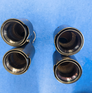 Punta de escape de fibra de carbono automotriz de alto rendimiento de doble salida de Color negro para accesorios exteriores de modificación para <span class=keywords><strong>Bmw</strong></span> <span class=keywords><strong>M</strong></span> - Product Image 3