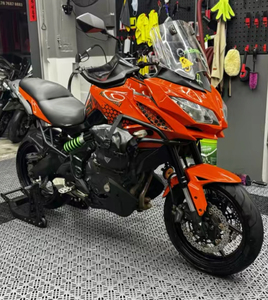 Motocicleta de Aventura Roja de Segunda Mano Versys650 <span class=keywords><strong>2015</strong></span> - Product Image 1