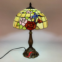 Lampe de table décorative rétro de style européen en verre teinté sur mesure, fabriquée en Chine, vente en gros, soudée à la main, lampe de bureau LED