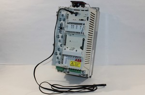 Variador de Frecuencia ACS800-04-0005-3 de 8.5A para PLC - Product Image 5
