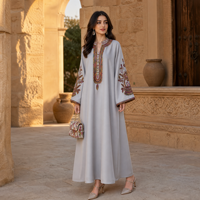 Vente en gros d'abaya kaftan pour femmes, robe longue à manches longues avec broderie florale