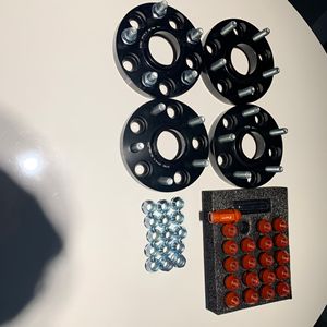 Adaptateurs de roues 15 mm 5x114.3 en alliage d'aluminium noir pour Infiniti, mise à niveau avec écrous M12x1.25 - Product Image 2
