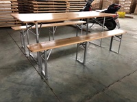 Table pliante en bois avec banc, pour bière