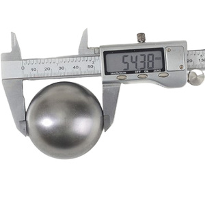 Bola de acero al carbono de 80mm Esferas huecas de acero del hemisferio medio de acero para esgrima Enrejado y puertas - Product Image 1