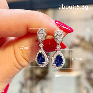 Orecchini Pendenti con Zirconi Blu, Orecchini a Goccia Scintillanti, Gioielli Eleganti per l'Ufficio - Product Image 3