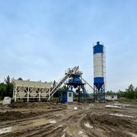 Centrale à béton HZS25 25m³/h avec mélangeur à double arbre stationnaire, pompe contrôlée par PLC et station de dosage automatique pour routes et ponts